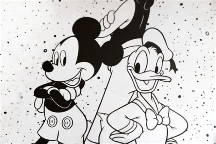 10 Weird Black & White Disney Cartoons That Make No Sense