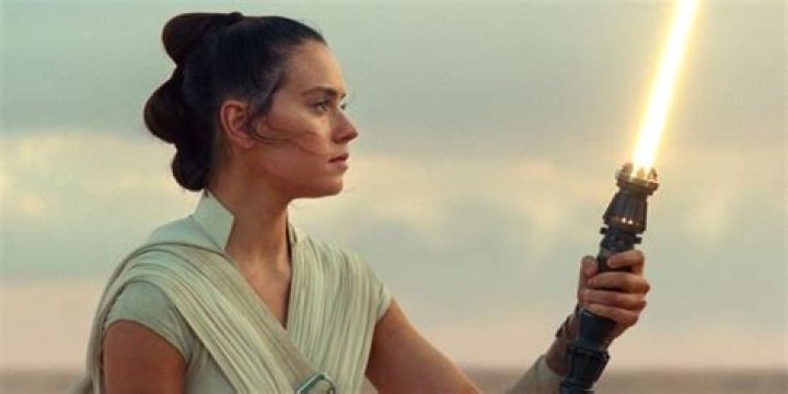 Rey's Yellow Lightsaber Real Meaning Explained