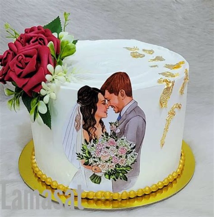Steven & Alina's Romantic Anniversary Pic Slammed By Fans