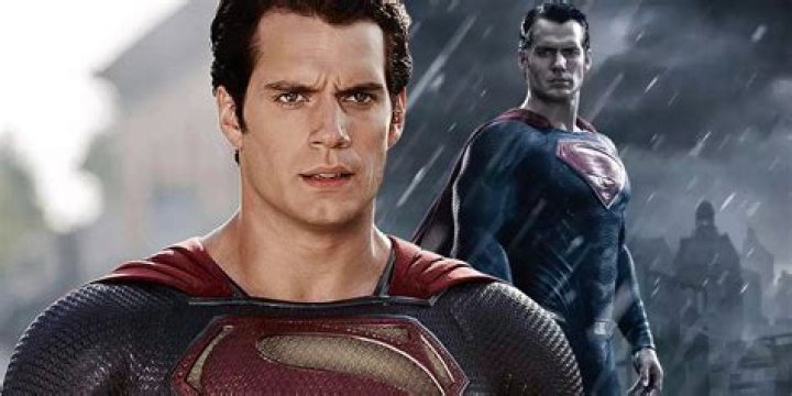 The Flash Honored Henry Cavill's Superman In A Surprising Way 10 Years After Man of Steel
