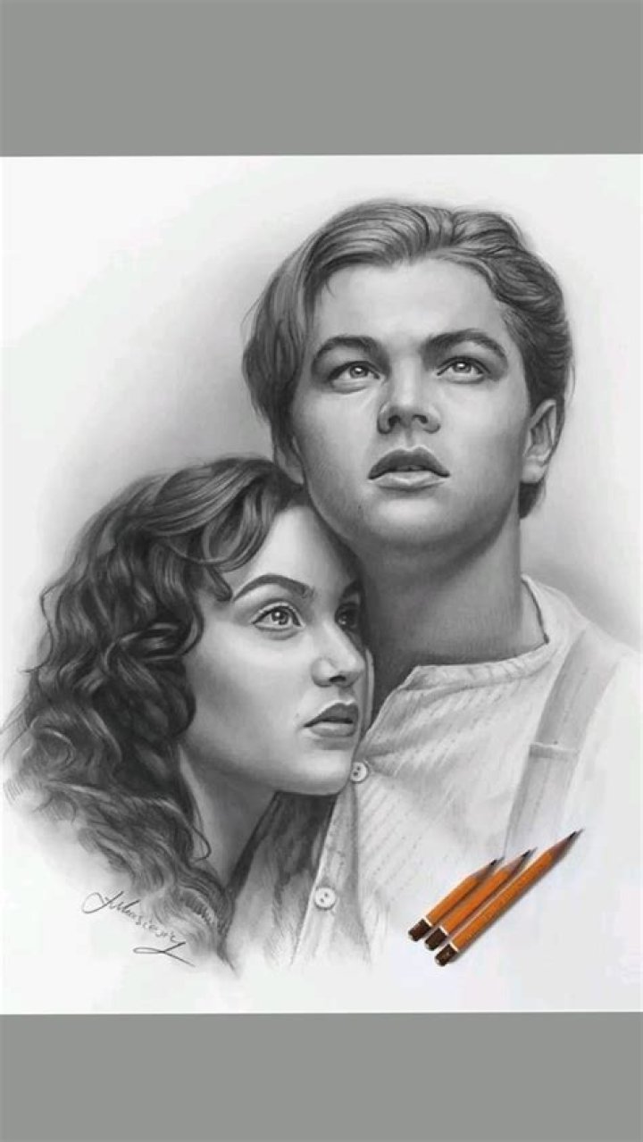 Titanic's Sketch Origin Makes Rose's Drawing Scene Even More Personal